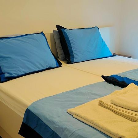 מוסטר Teos Apartments מראה חיצוני תמונה