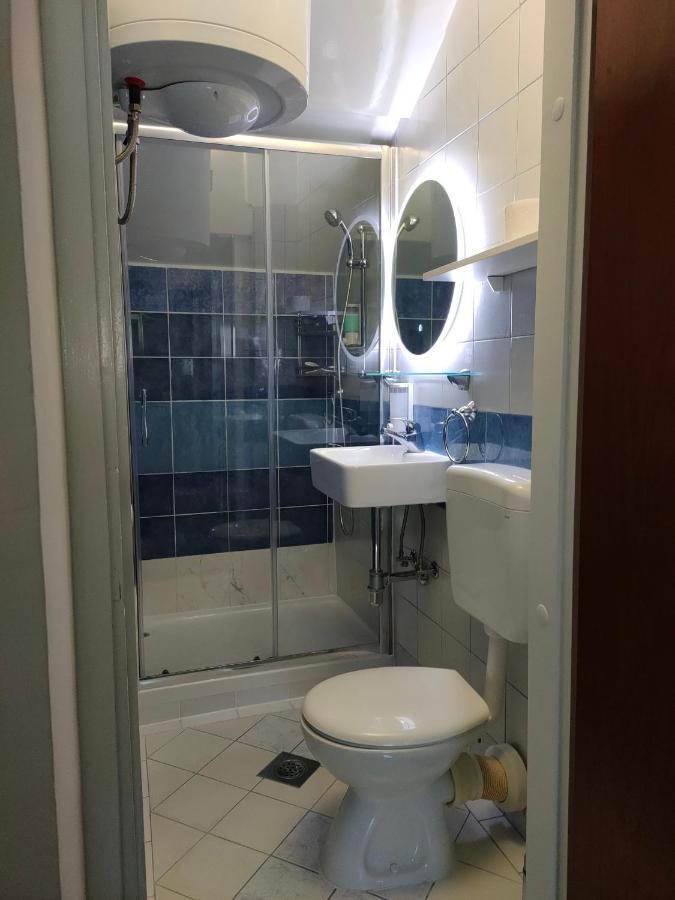 מוסטר Teos Apartments מראה חיצוני תמונה